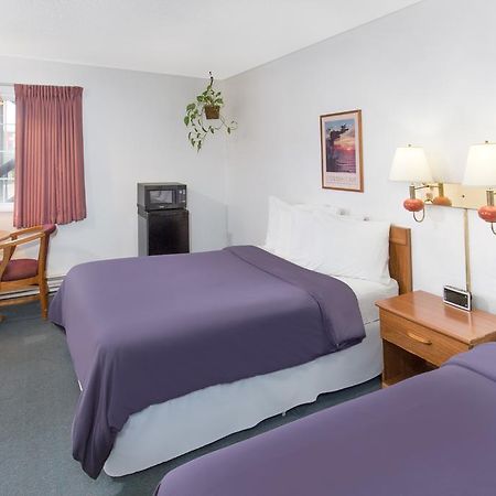 Redwood Inn Crescent City Eksteriør bilde